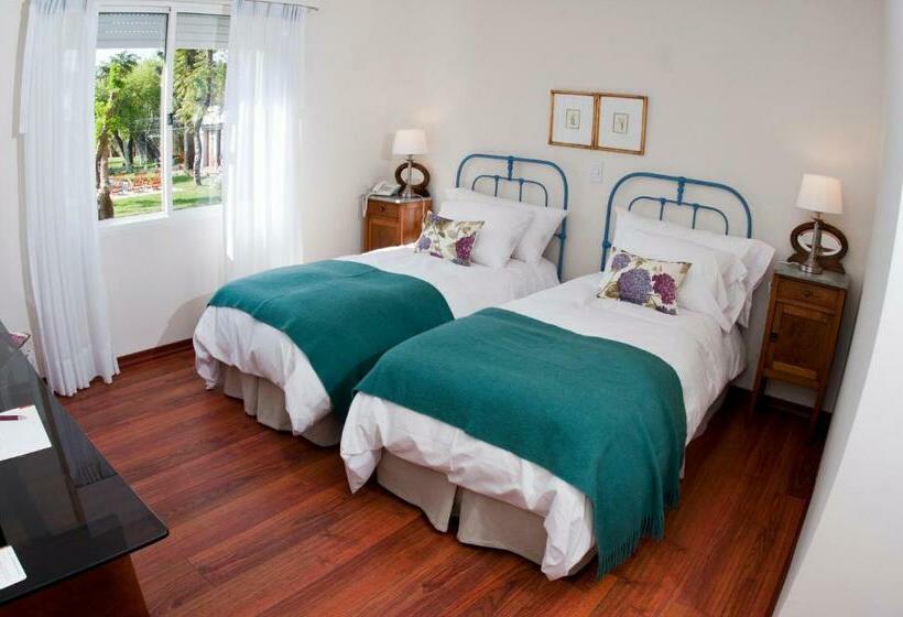 غرفة سوبيريور, Papiros