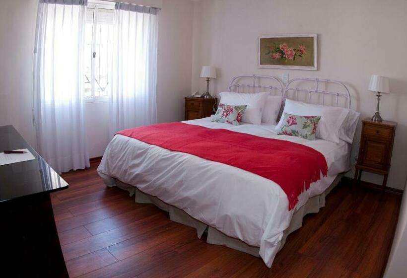 غرفة سوبيريور, Papiros