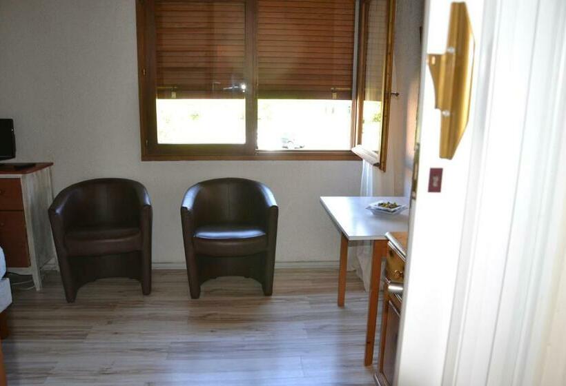 스탠다드 발코니 스튜디오, Studios La Gemme