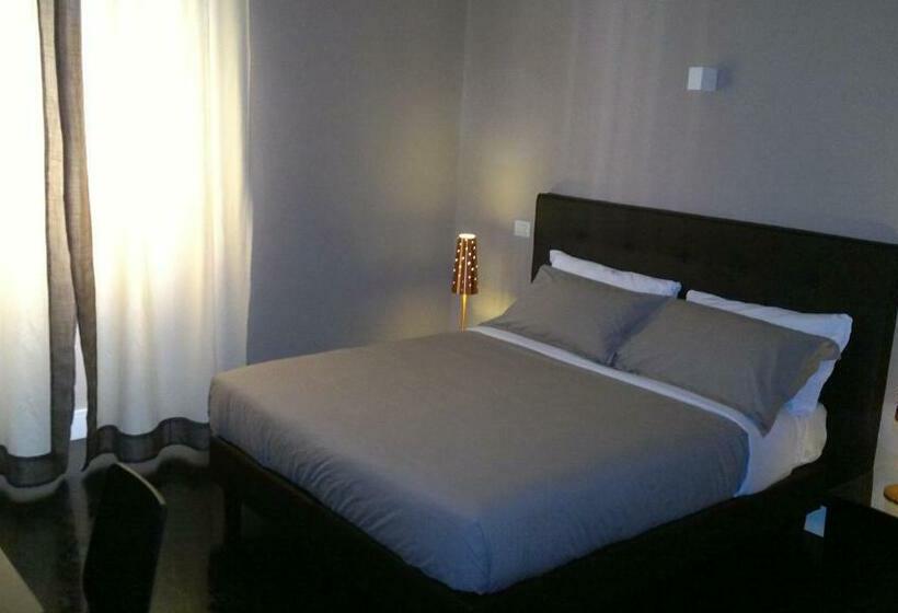 اتاق کلاسیک, Residence Regola