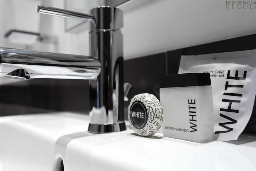 اتاق کلاسیک, Residence Regola