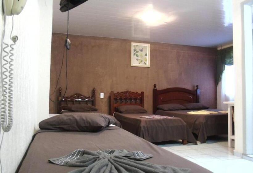 جناح عائلي, Visk Palace Hotel E Restaurante