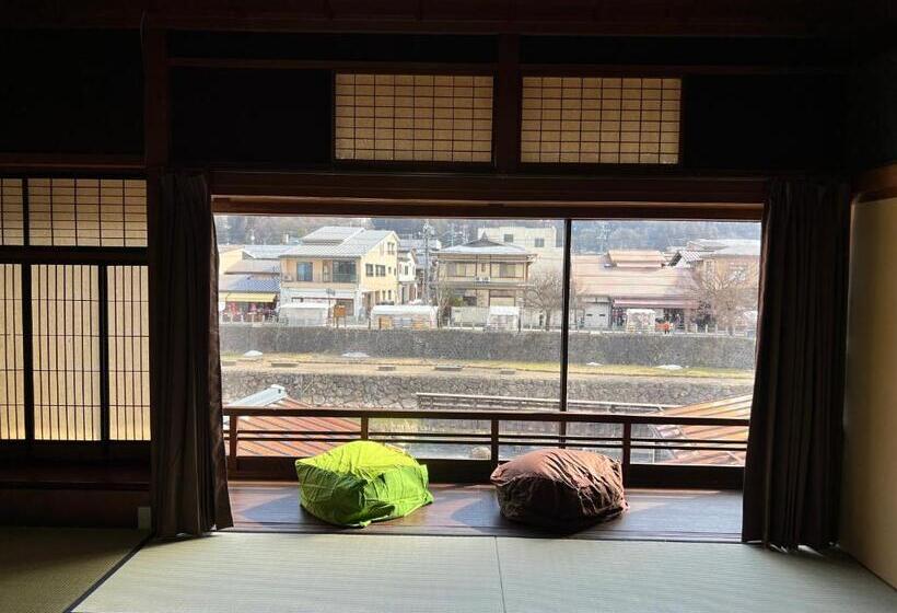 Quarto Quádruplo Standart Casa de Banho Partilhada, Hostel Miyagawa By Murasaki