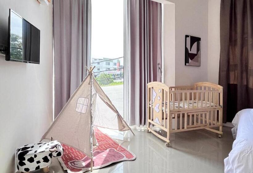 Номер Deluxe, Vilana