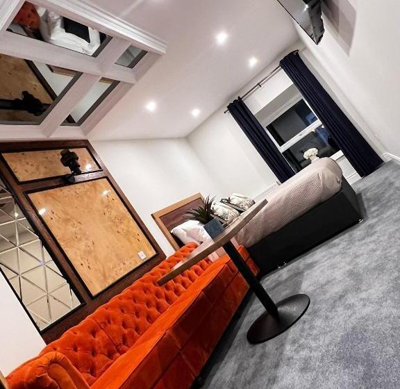 デラックスルーム, 53 Luxury Rooms