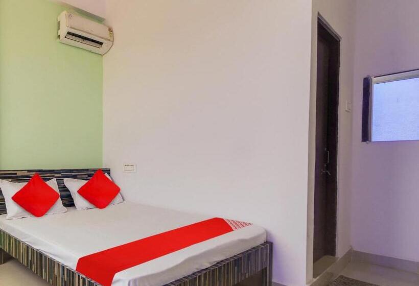 Triple Classic Room, Oyo Urvi Castle