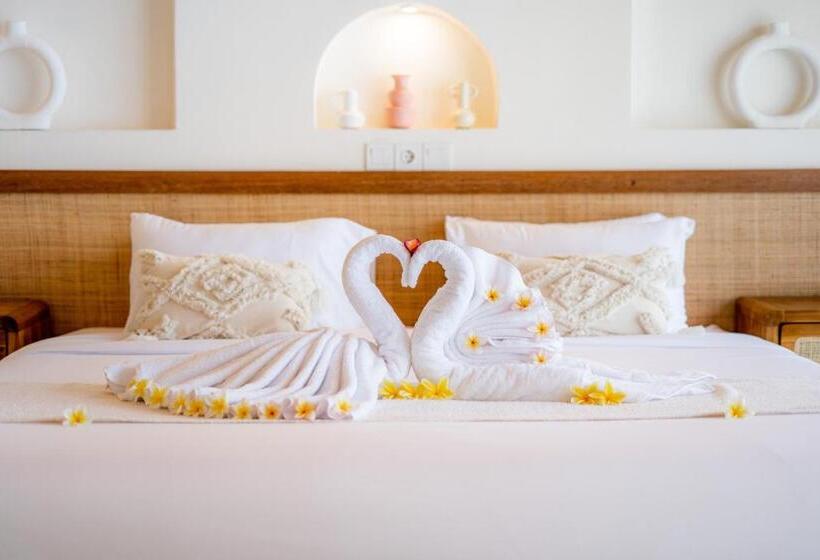 Люкс, Shanti Boutique Retreat