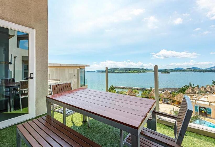 펜트하우스 룸, Latterace Resort