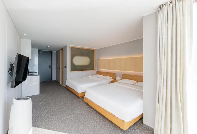 クラブルーム プールビュー, Latterace Resort