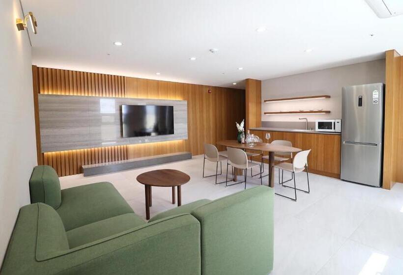 スイート, Latterace Resort