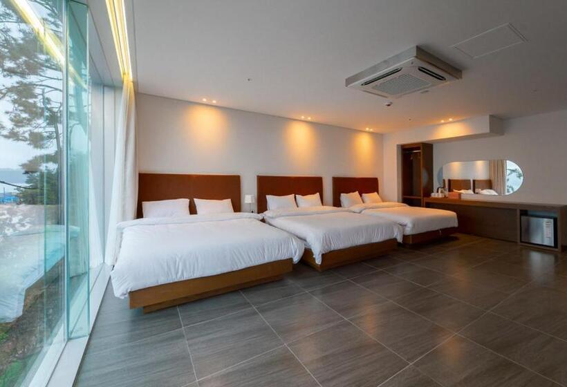 オーシャンビューのクラブルーム, Latterace Resort