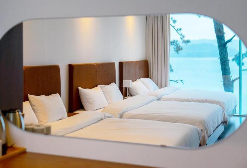 オーシャンビューのクラブルーム, Latterace Resort