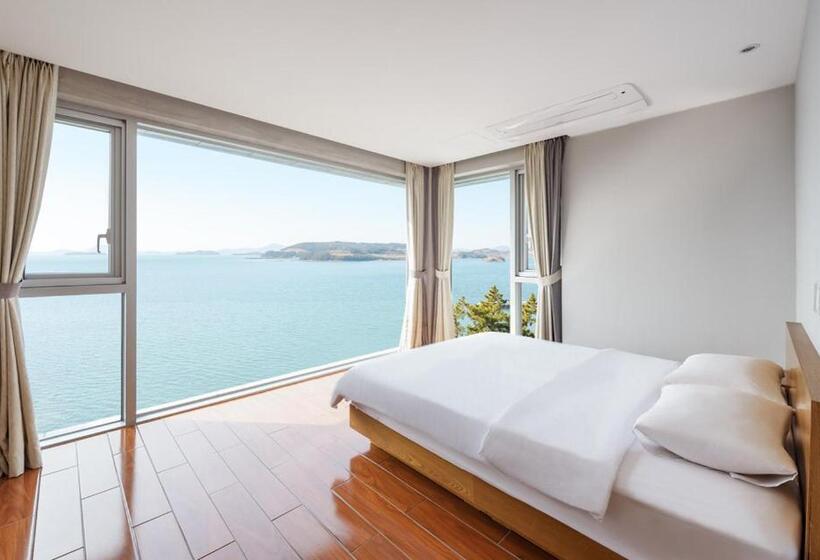 ドゥプレックスルーム, Latterace Resort