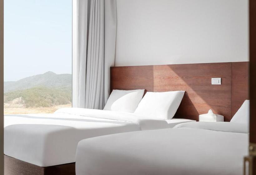 マウンテンビュースイート, Latterace Resort