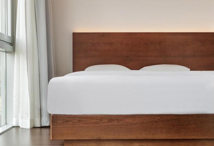 テラス付きマウンテンビュースイート, Latterace Resort