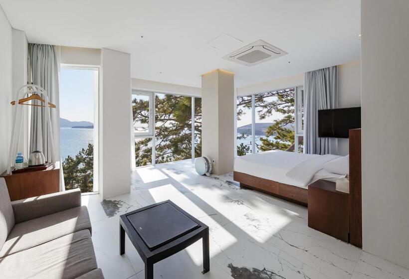 측면 바다 전망 스위트, Latterace Resort