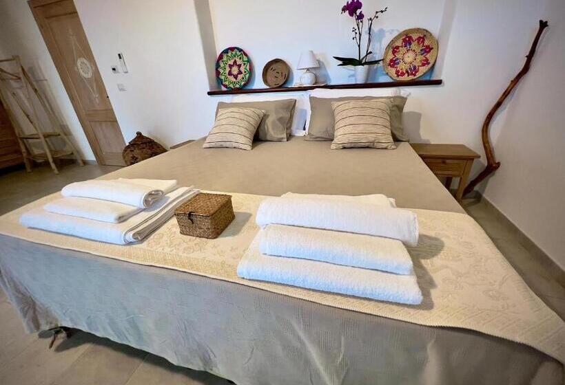 חדר דלוקס, Domus La Roccia