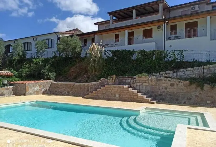 デラックスルーム, Domus La Roccia