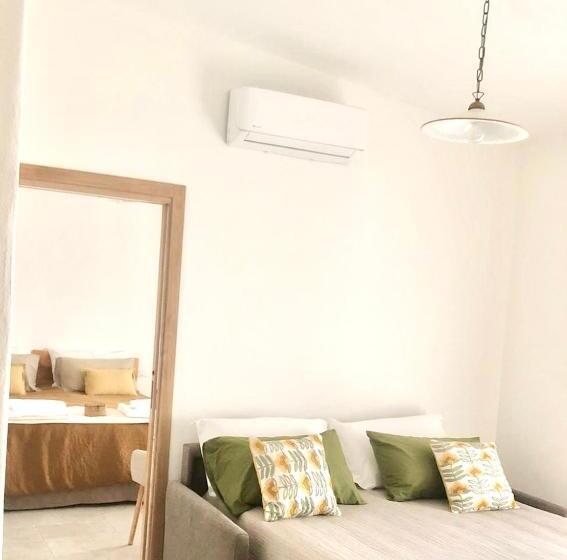 חדר סופריור, Domus La Roccia