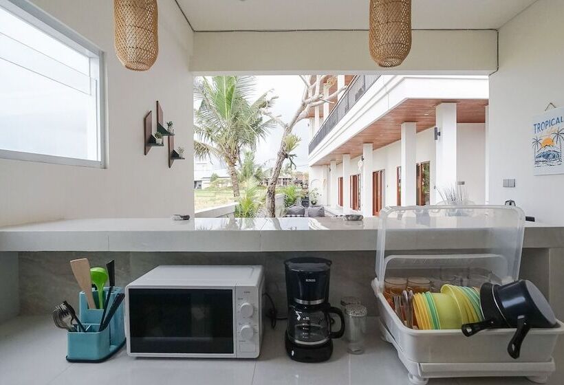 デラックスルーム, Kerti Suite