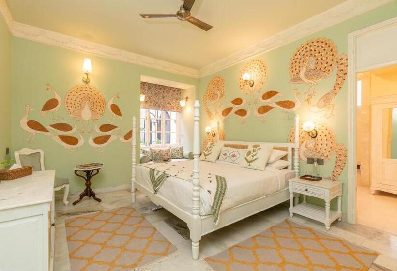 스탠다드 룸, Laalee