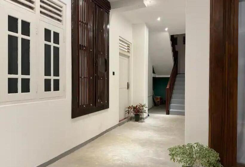 スタンダードルーム, Room In Villa   Surf 247 Weligama   Deluxe Double Room With Side Sea View