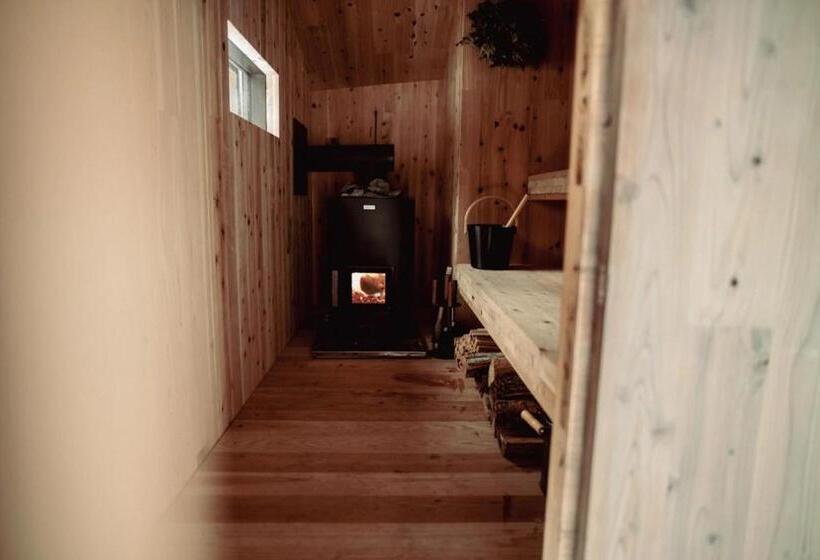 חדר סופריור, Earthboat Village Kurohime