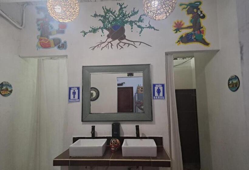 ルームシェアのワンベッド, Hidden Jems Mahahual Hostel