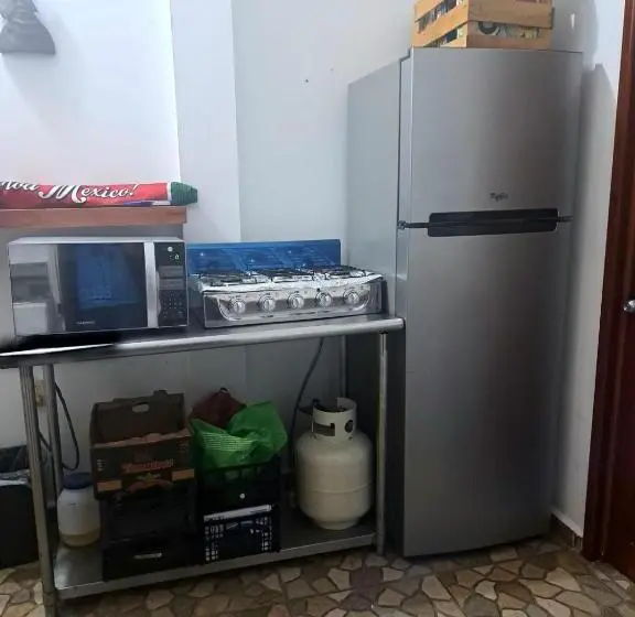 ルームシェアのワンベッド, Hidden Jems Mahahual Hostel