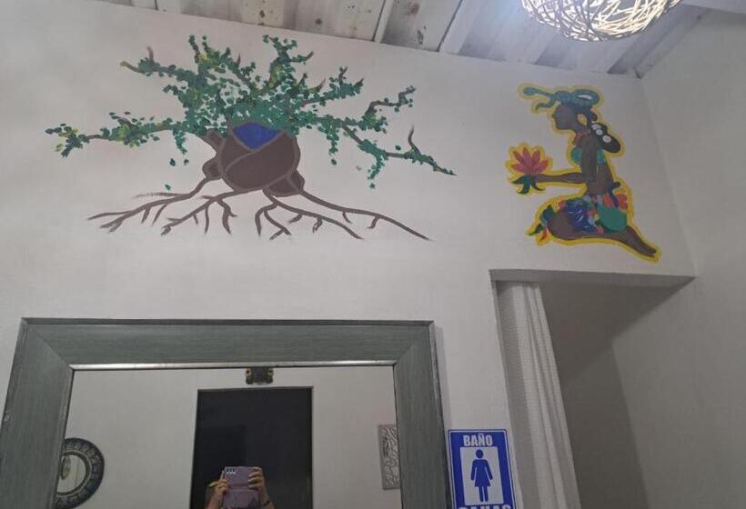 Кровать в Общей Комнате, Hidden Jems Mahahual Hostel