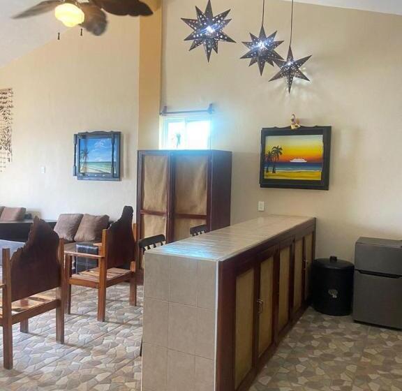 جناح مطلّ علي البحر, Hidden Jems Mahahual Hostel