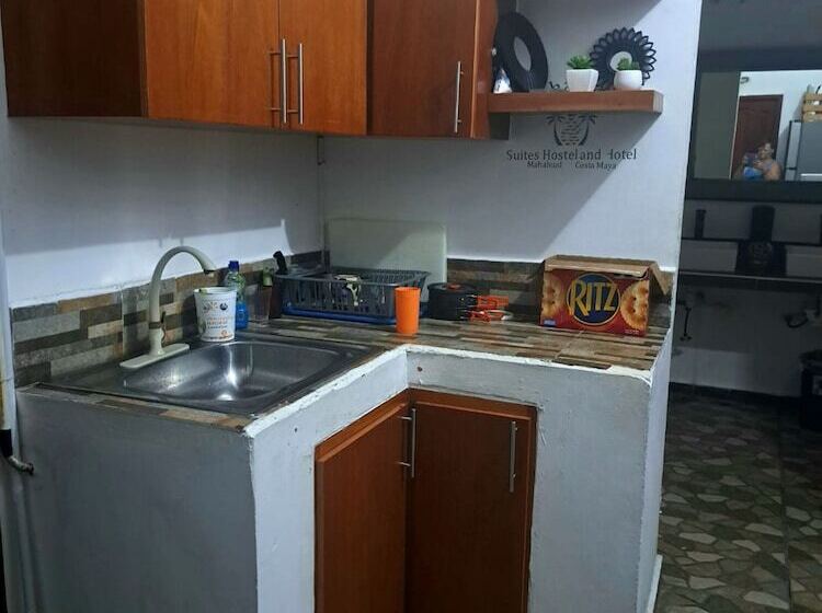 ファミリールーム, Hidden Jems Mahahual Hostel