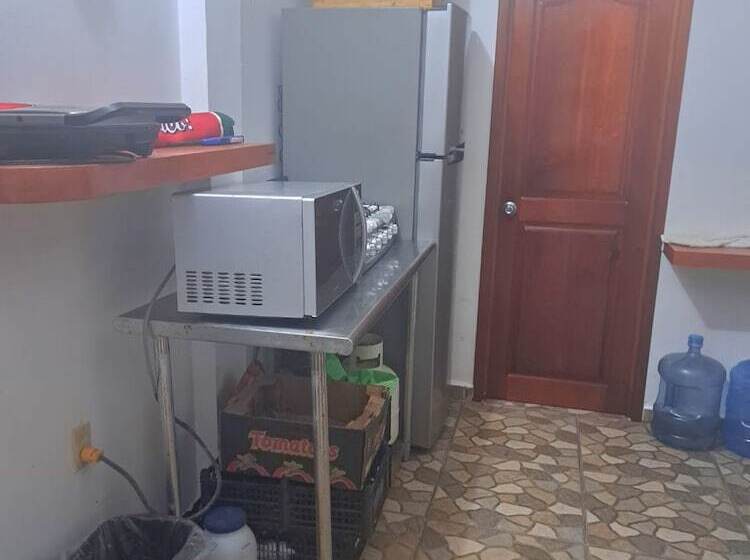 Семейный Номер, Hidden Jems Mahahual Hostel