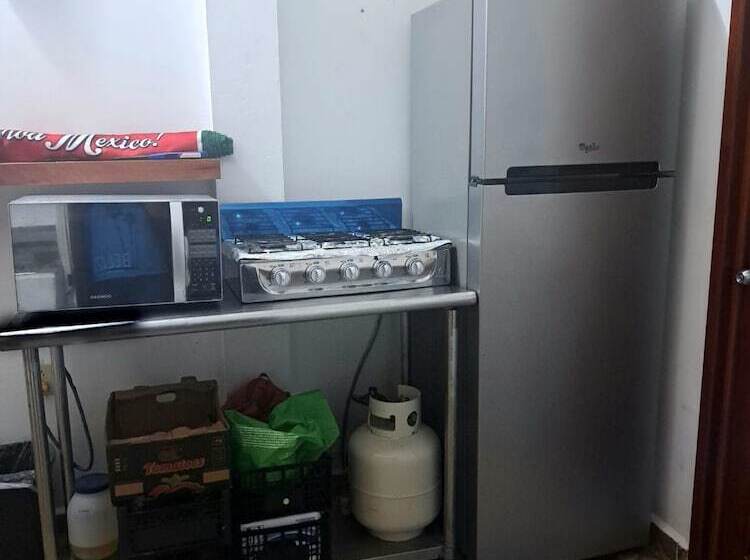 Семейный Номер, Hidden Jems Mahahual Hostel