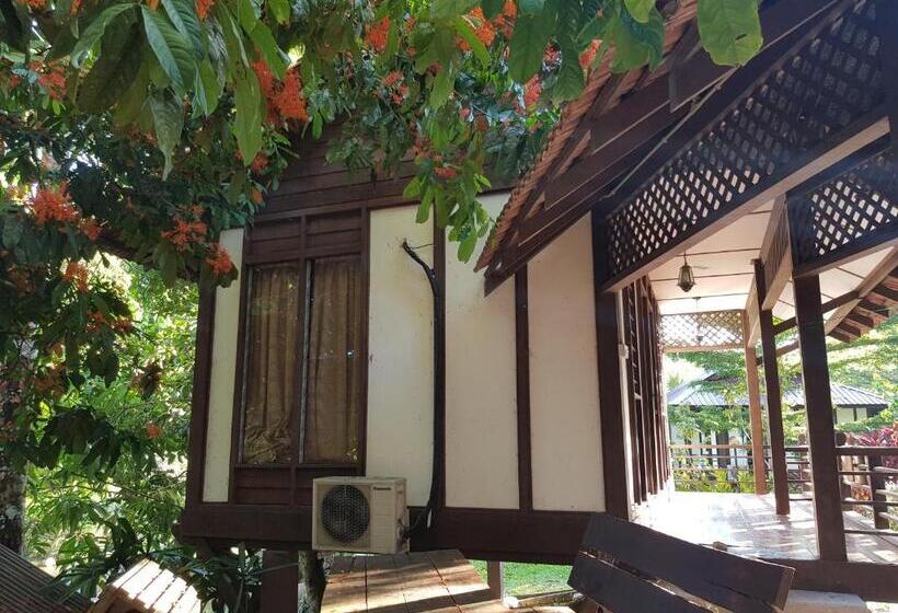 غرفة كلاسيكية رباعية, D Impiana Riverview Chalet # Lenggong