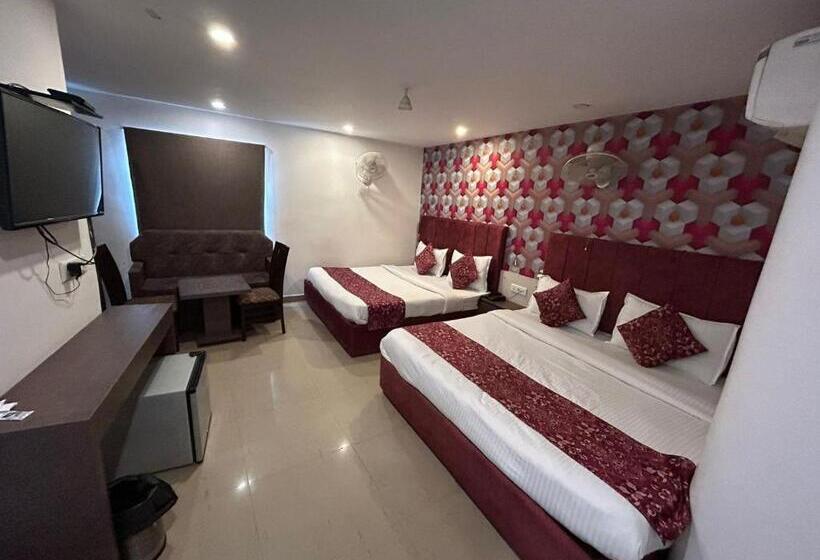 Suite Familiar, Kelvish Free Airport Pickup