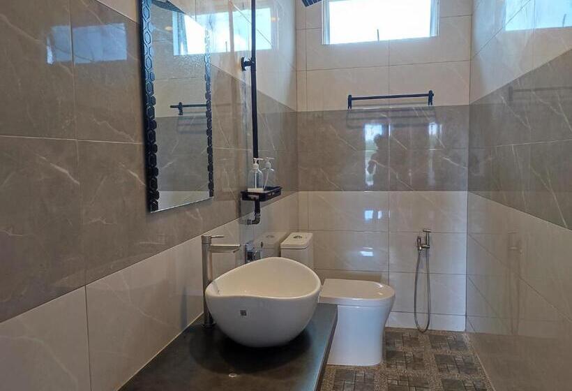 带阳台套房, Lembah Saerah Resort