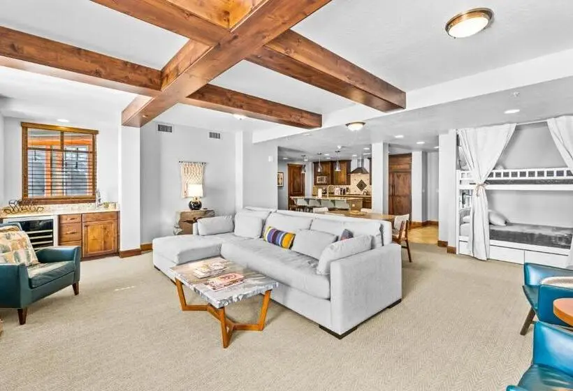 景色の見える一ベッドルームアパートメント, Ski In & Out At Canyons, Pet Friendly, Cozy Fireplace, Sleeps 10