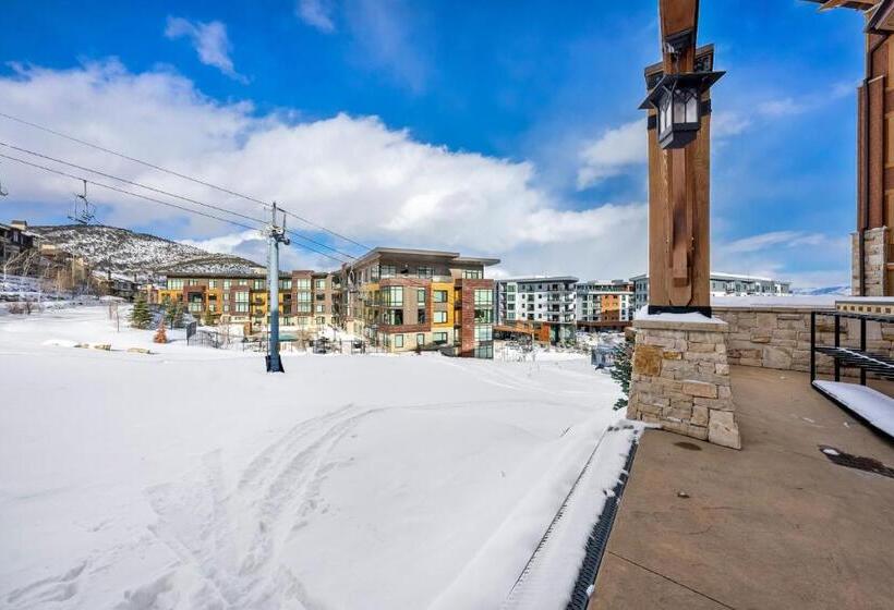 Апартаменты 1 Спальня с Видом, Ski In & Out At Canyons, Pet Friendly, Cozy Fireplace, Sleeps 10