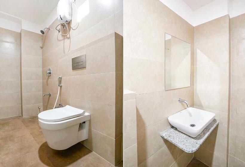 اتاق لوکس, Fabhotel Hill Park I