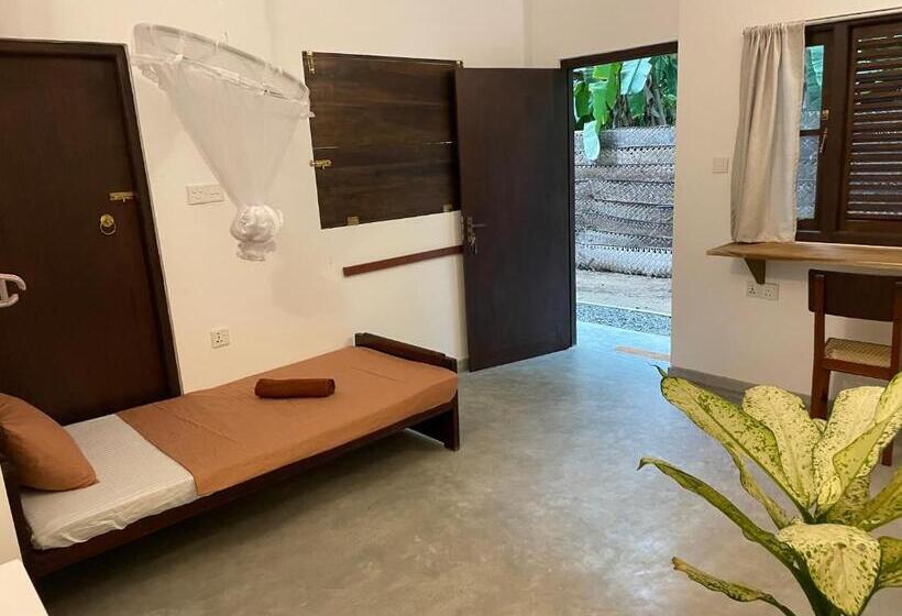 家庭房带园景, Surfside Madiha