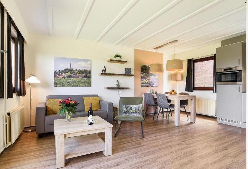 Бунгало Стандарт 2 Спальни, Summio Vakantiepark Reevallis