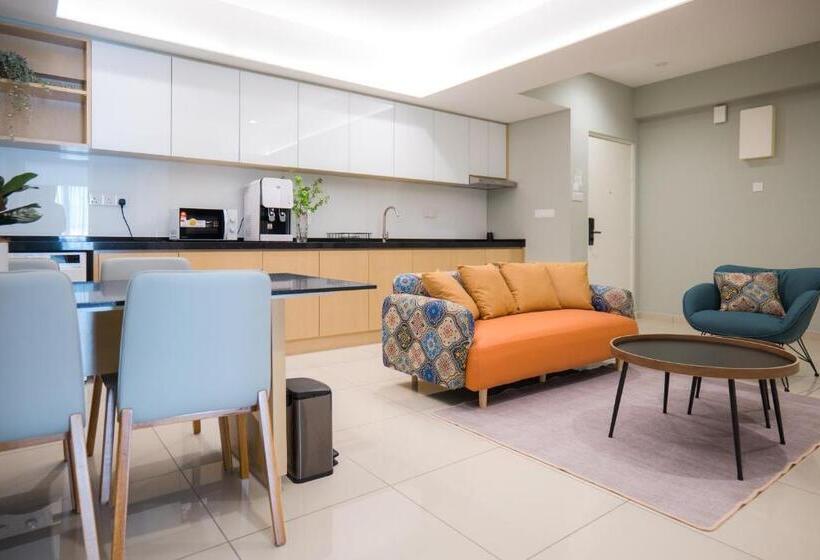 إستوديو ديلوكس, Zenstay Sdn Bhd