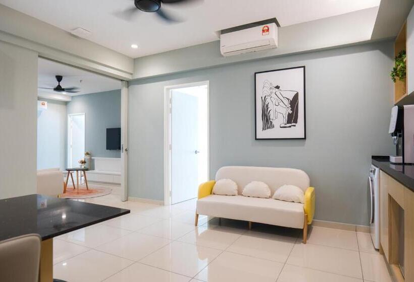 Семейное Студио, Zenstay Sdn Bhd