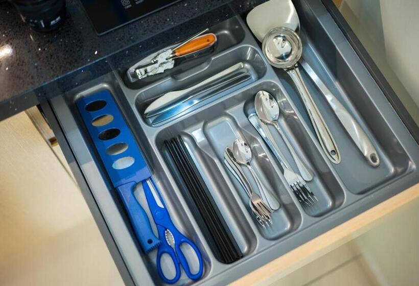 جناح, Zenstay Sdn Bhd