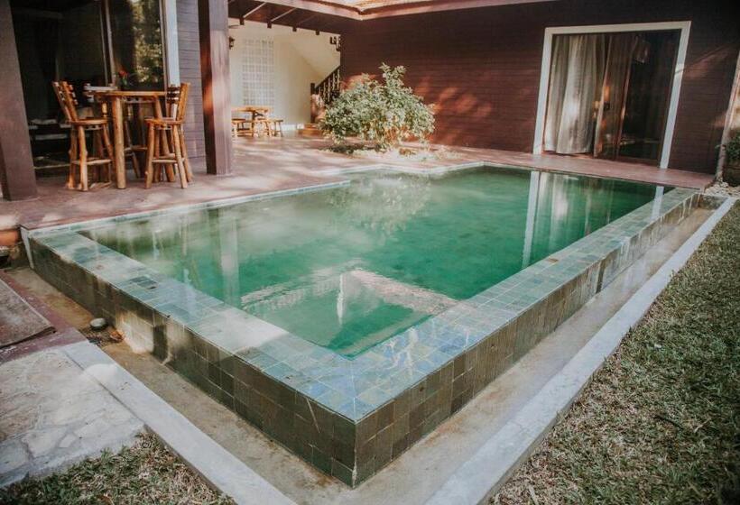 וילה עם חדר שינה אחד ובריכת שחיה, 101 Resort & Spa, Janda Baik