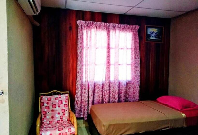 غرفة قياسية ثلاثية, Ayah Perhentian