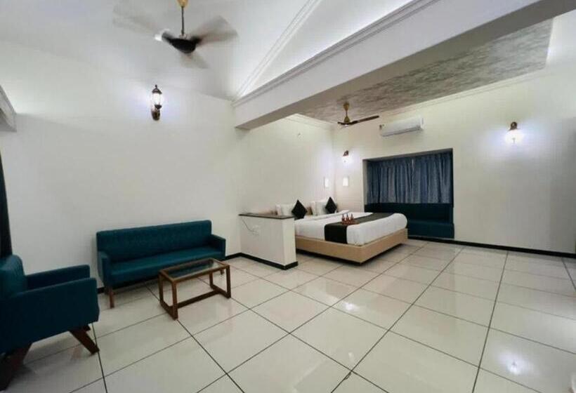 غرفة قياسية سرير كينج, Serengeti Resort Sasan Gir By Mantram Hospitality