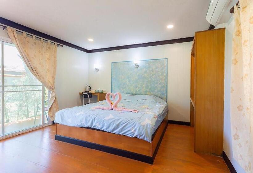 ガーデンビュースタンダードルーム, Crazy Mojito Restaurant & Bungalow