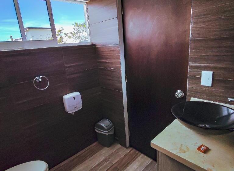 Номер Deluxe, Ocaso Marinilla